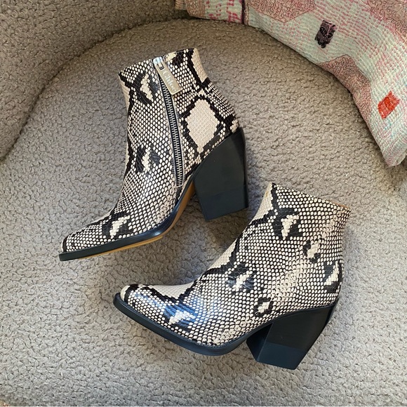 Chloe Rylee Leather Ankle Boots | Snakeskin Python Print Booties | 36 - Picture 2 of 14